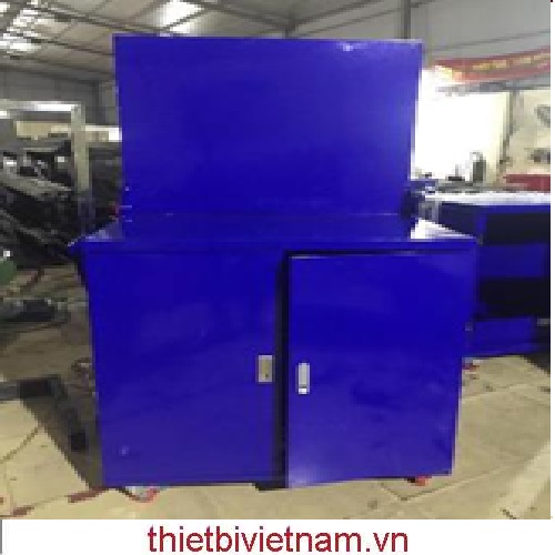 Bàn thao tác kết hợp với tủ và giá treo