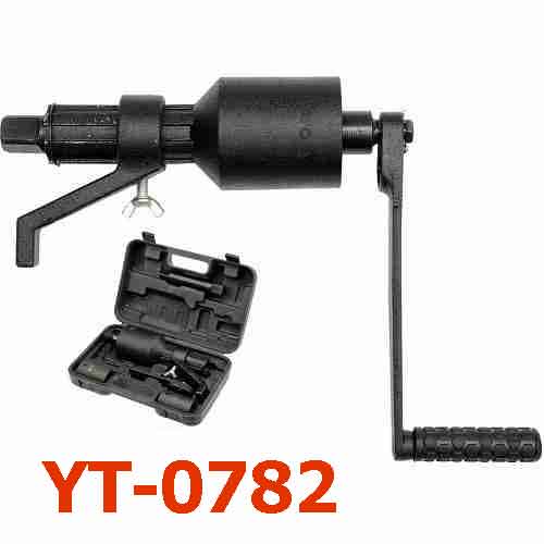 Bộ dụng cụ mở ốc xe tải bằng tay 1:58 YATO YT-0782