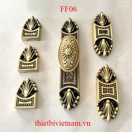 Chốt Cremone Italia FF06 đồng thau màu rêu RG