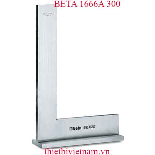 FLANGED PRECISION SQUARES BETA MODEL 1666A 300