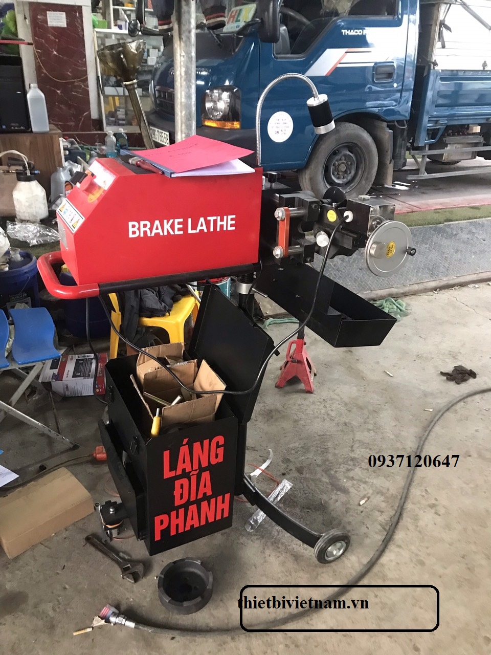 máy tiện lãng đĩa phanh trên xe koisu K.602