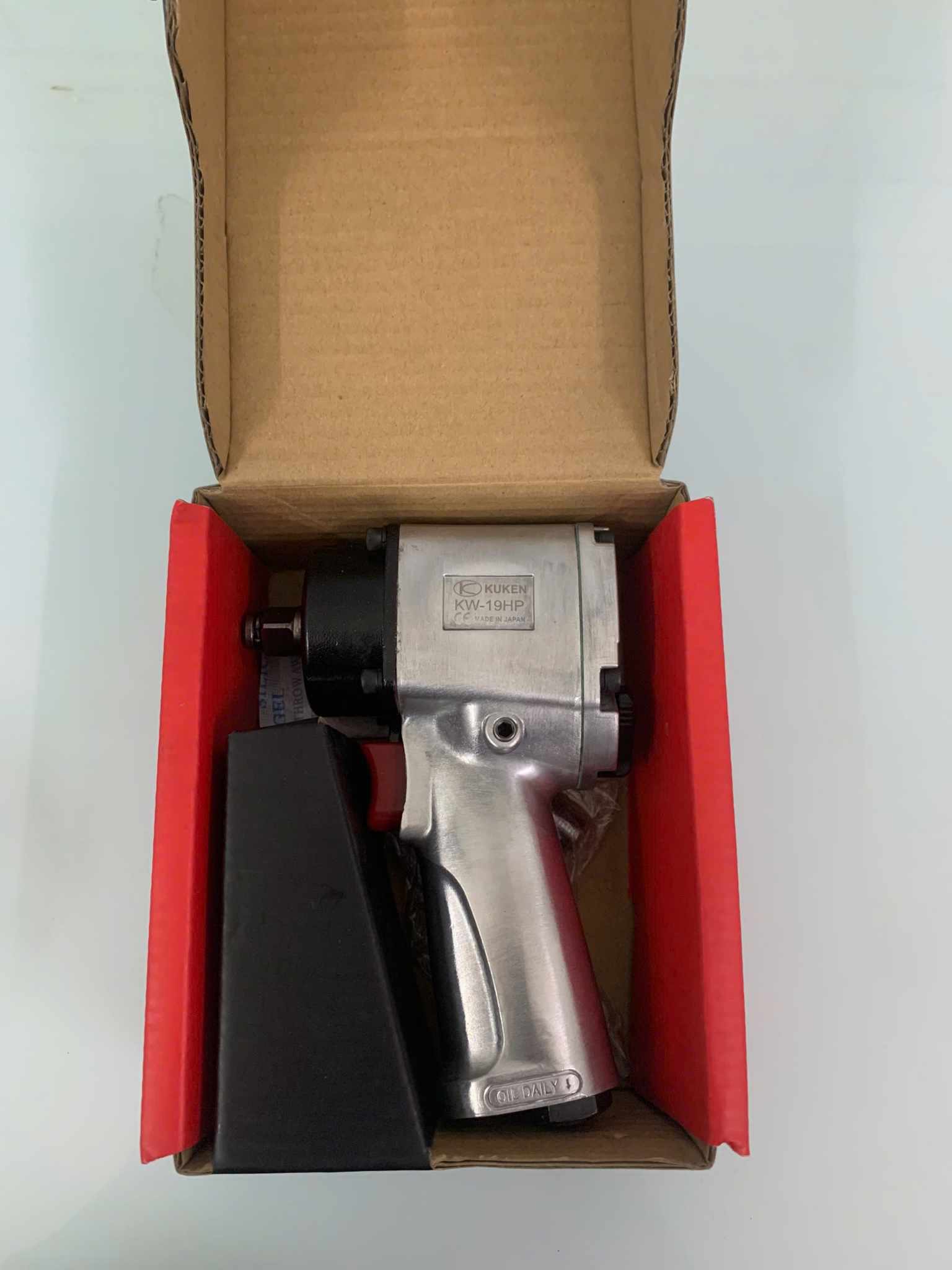 Súng xiết bu lông dùng khí nén 1/2 kw-19hp siêu nhẹ mẫu mới nhất ra mắt tháng 6 năm 2024