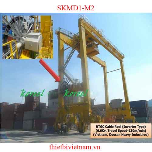 Tang cấp nguồn điện kiểu động cơ cho cẩu bánh lốp SKMD1-M2