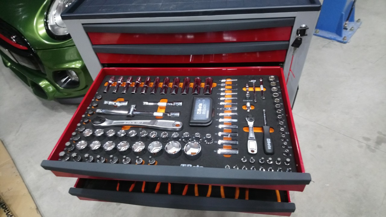 Tủ dụng cụ chuyên dùng 7 ngăn 295 chi tiết có model 2400S-O7/E-L